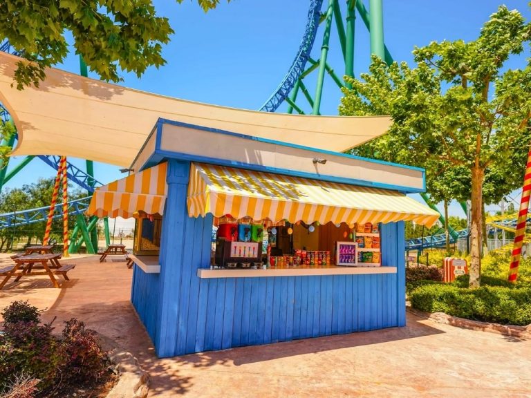 مقهى السيرك – مدينة الملاهي