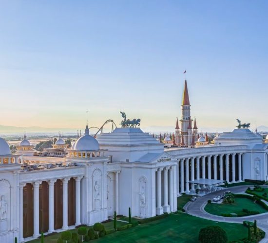 تذاكر أرض الأساطير